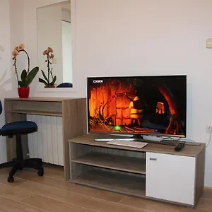 Apartment Dragun, Pula